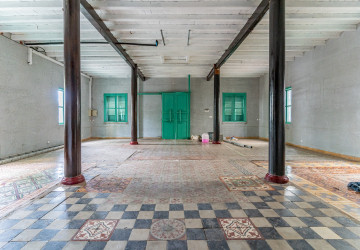 516 Sqm Commercial Villa For Rent - Srah Chork, Phnom Penh thumbnail