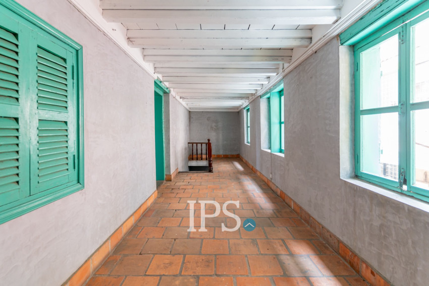 516 Sqm Commercial Villa For Rent - Srah Chork, Phnom Penh