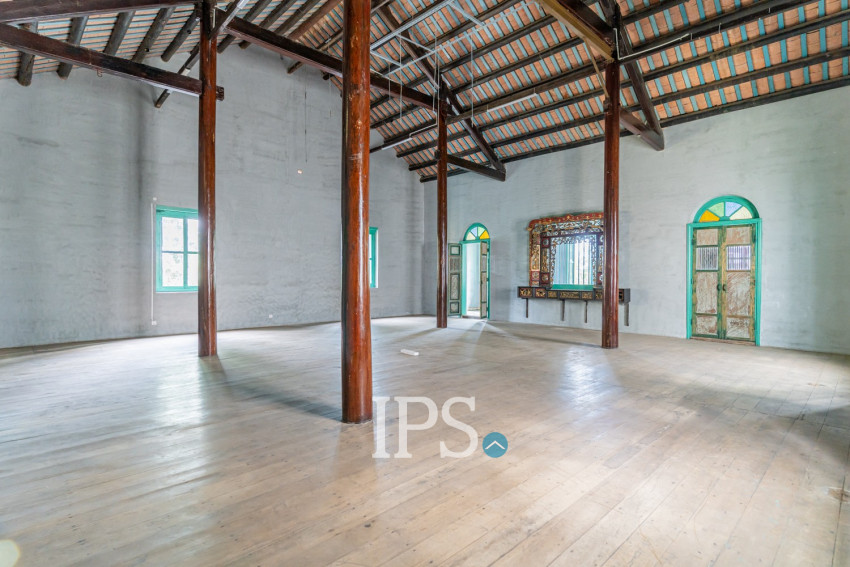 516 Sqm Commercial Villa For Rent - Srah Chork, Phnom Penh
