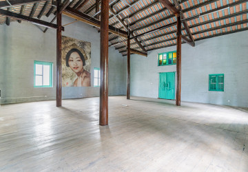 516 Sqm Commercial Villa For Rent - Srah Chork, Phnom Penh thumbnail