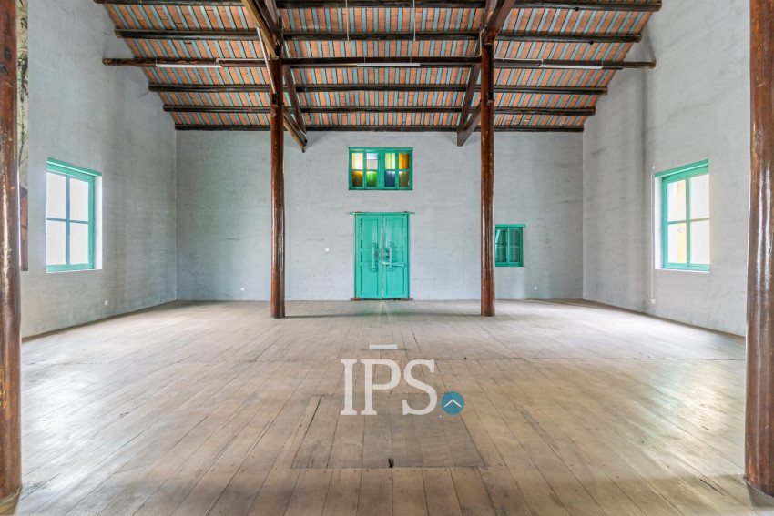516 Sqm Commercial Villa For Rent - Srah Chork, Phnom Penh