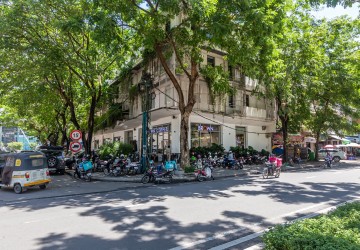 357 Sqm Office Space For Rent - Wat Phnom, Phnom Penh thumbnail