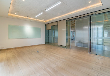 357 Sqm Office Space For Rent - Wat Phnom, Phnom Penh thumbnail