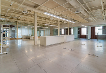 357 Sqm Office Space For Rent - Wat Phnom, Phnom Penh thumbnail