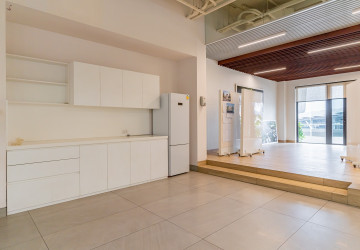 357 Sqm Office Space For Rent - Wat Phnom, Phnom Penh thumbnail