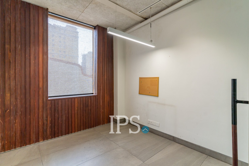 357 Sqm Office Space For Rent - Wat Phnom, Phnom Penh