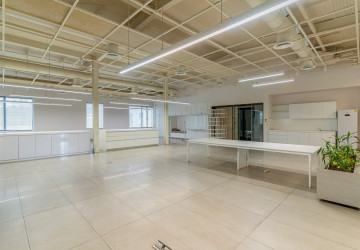 357 Sqm Office Space For Rent - Wat Phnom, Phnom Penh thumbnail