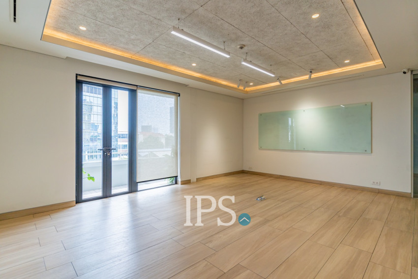 357 Sqm Office Space For Rent - Wat Phnom, Phnom Penh