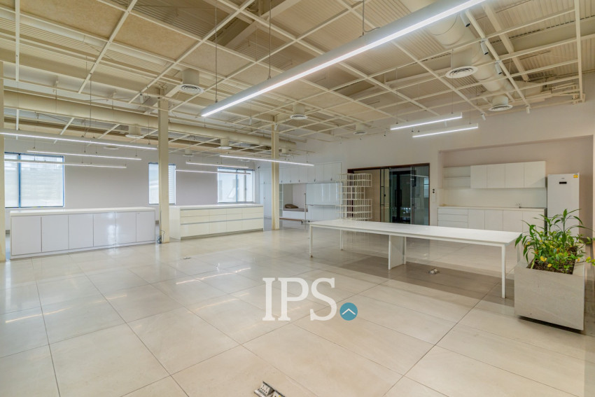 357 Sqm Office Space For Rent - Wat Phnom, Phnom Penh