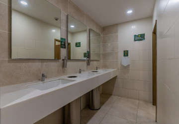357 Sqm Office Space For Rent - Wat Phnom, Phnom Penh thumbnail