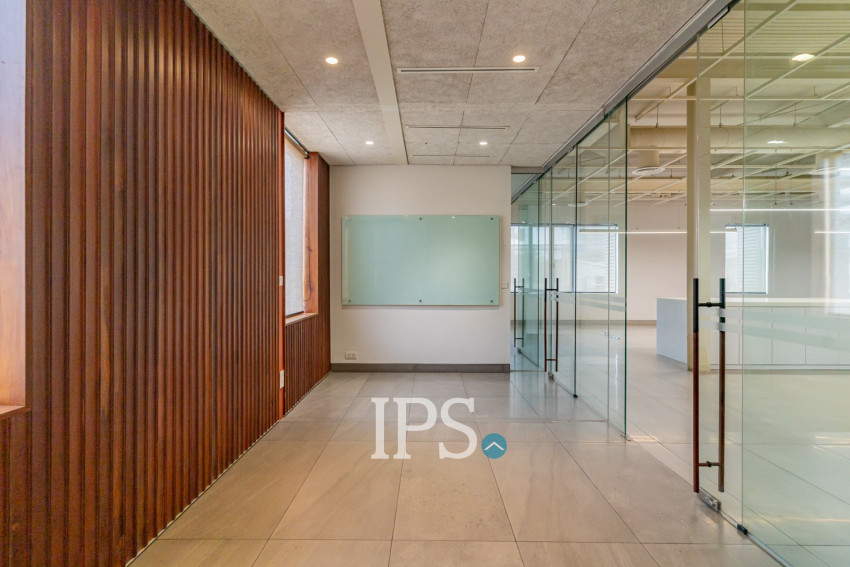 357 Sqm Office Space For Rent - Wat Phnom, Phnom Penh
