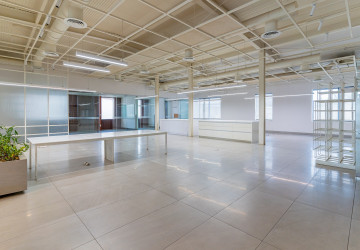 357 Sqm Office Space For Rent - Wat Phnom, Phnom Penh thumbnail