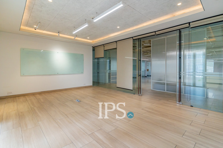 357 Sqm Office Space For Rent - Wat Phnom, Phnom Penh