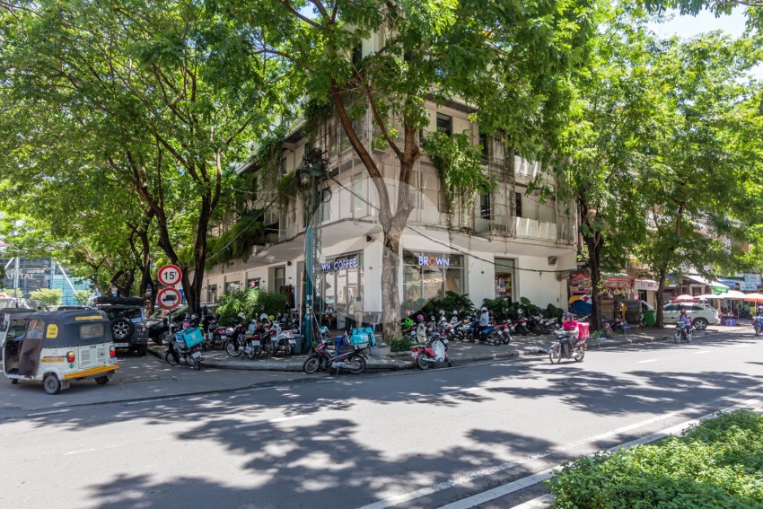 121 Sqm Office Space For Rent - Wat Phnom, Phnom Penh