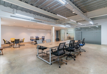 121 Sqm Office Space For Rent - Wat Phnom, Phnom Penh thumbnail