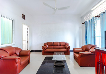 2 Bedroom Apartment For Rent - Slor Kram, Siem Reap thumbnail