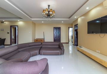 3 Bedroom Condo For Rent - Rose Condo, Tonle Bassac, Phnom Penh thumbnail