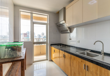 3 Bedroom Condo For Rent - Rose Condo, Tonle Bassac, Phnom Penh thumbnail