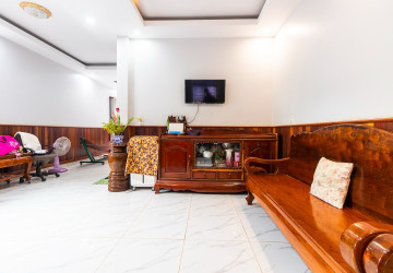 5 Bedroom House For Rent - Chreav, Siem Reap thumbnail