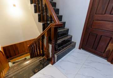 5 Bedroom House For Rent - Chreav, Siem Reap thumbnail