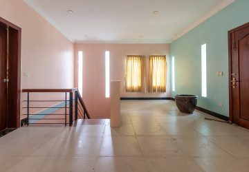 5 Bedroom House For Rent - Slor Kram, Siem Reap thumbnail