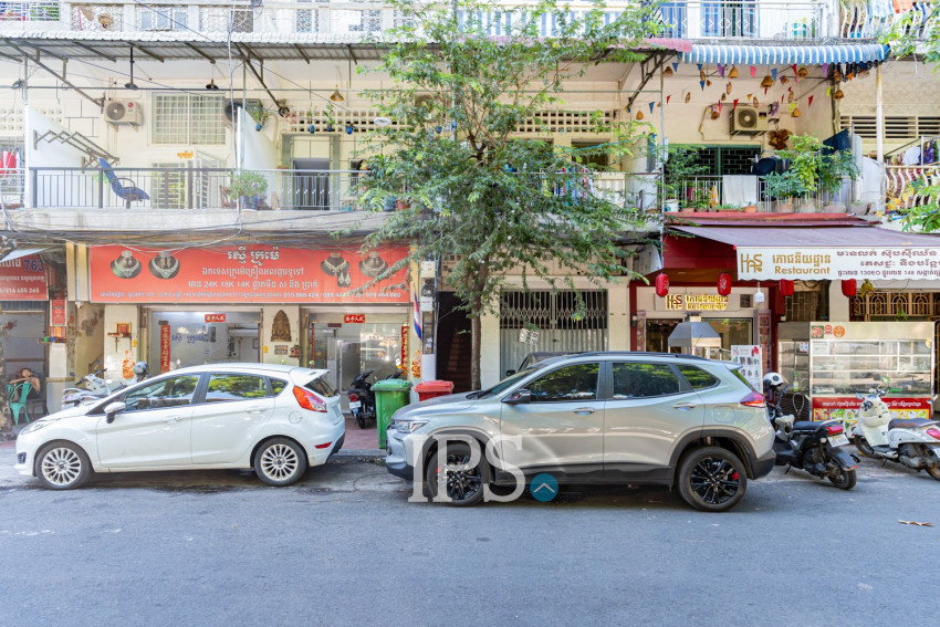 Renovated 3 Bedroom Apartment For Sale - Phsar Kandal 2, Phnom Penh