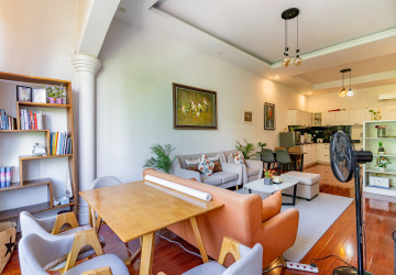 Renovated 3 Bedroom Apartment For Sale - Phsar Kandal 2, Phnom Penh thumbnail