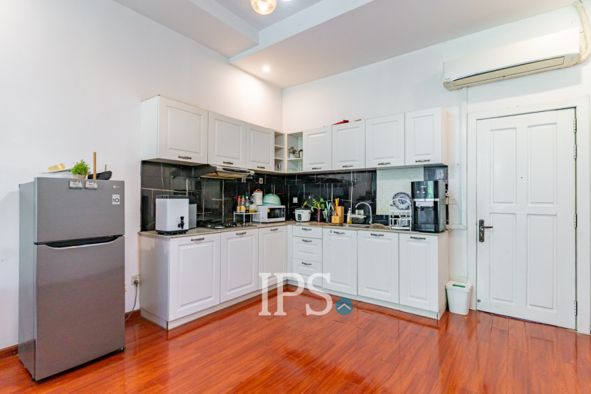 Renovated 3 Bedroom Apartment For Sale - Phsar Kandal 2, Phnom Penh