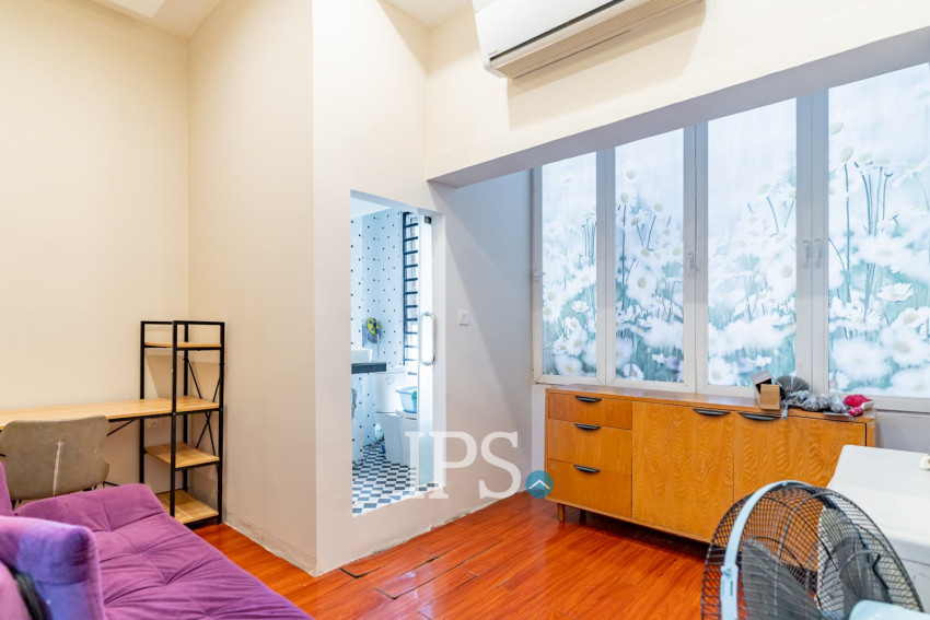 Renovated 3 Bedroom Apartment For Sale - Phsar Kandal 2, Phnom Penh
