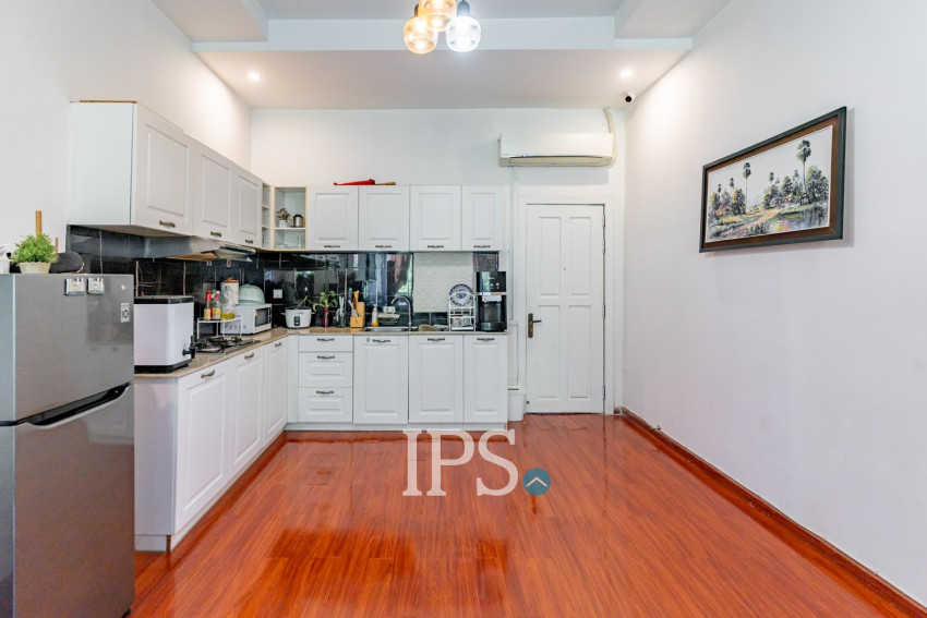 Renovated 3 Bedroom Apartment For Sale - Phsar Kandal 2, Phnom Penh
