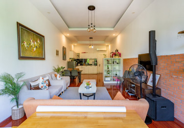 Renovated 3 Bedroom Apartment For Sale - Phsar Kandal 2, Phnom Penh thumbnail