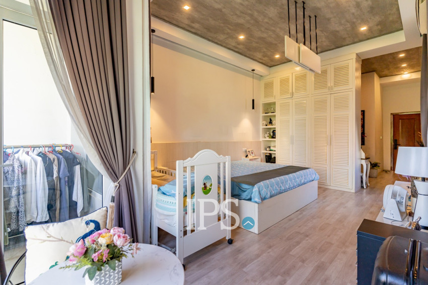 Renovated 3 Bedroom Apartment For Sale - Phsar Kandal 2, Phnom Penh