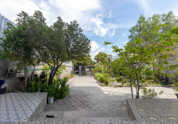 1 Bedroom House For Rent - Svay Dangkum, Siem Reap thumbnail