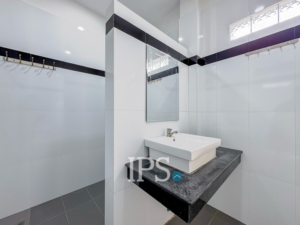2 Bedroom House For Rent - Svay Dangkum, Siem Reap - Image 14