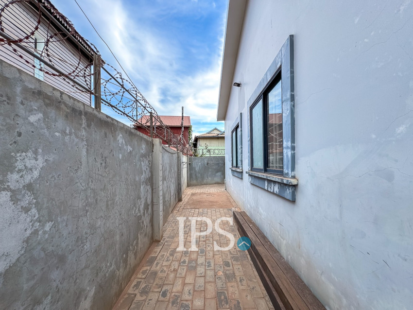 2 Bedroom House For Rent - Svay Dangkum, Siem Reap