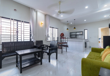 2 Bedroom House For Rent - Svay Dangkum, Siem Reap thumbnail