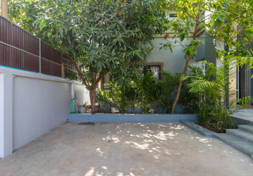 3 Bedroom House For Rent - Svay Dangkum, Siem Reap thumbnail