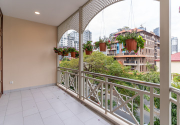 1 Bedroom Serviced Apartment  For Rent - BKK1, Phnom Penh thumbnail