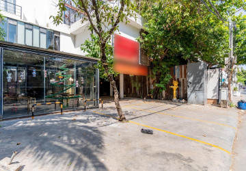 210 Sqm Retail Space For Rent - BKK1, Phnom Penh thumbnail