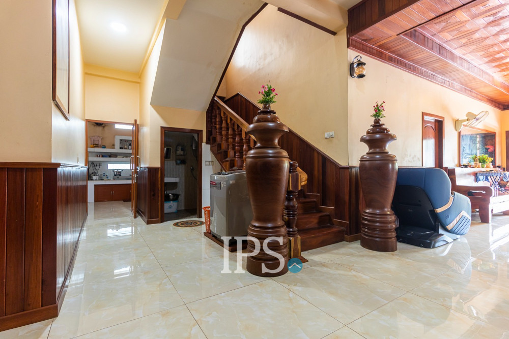 8 Bedroom House For Rent - Kouk Chak, Siem Reap - Image 7