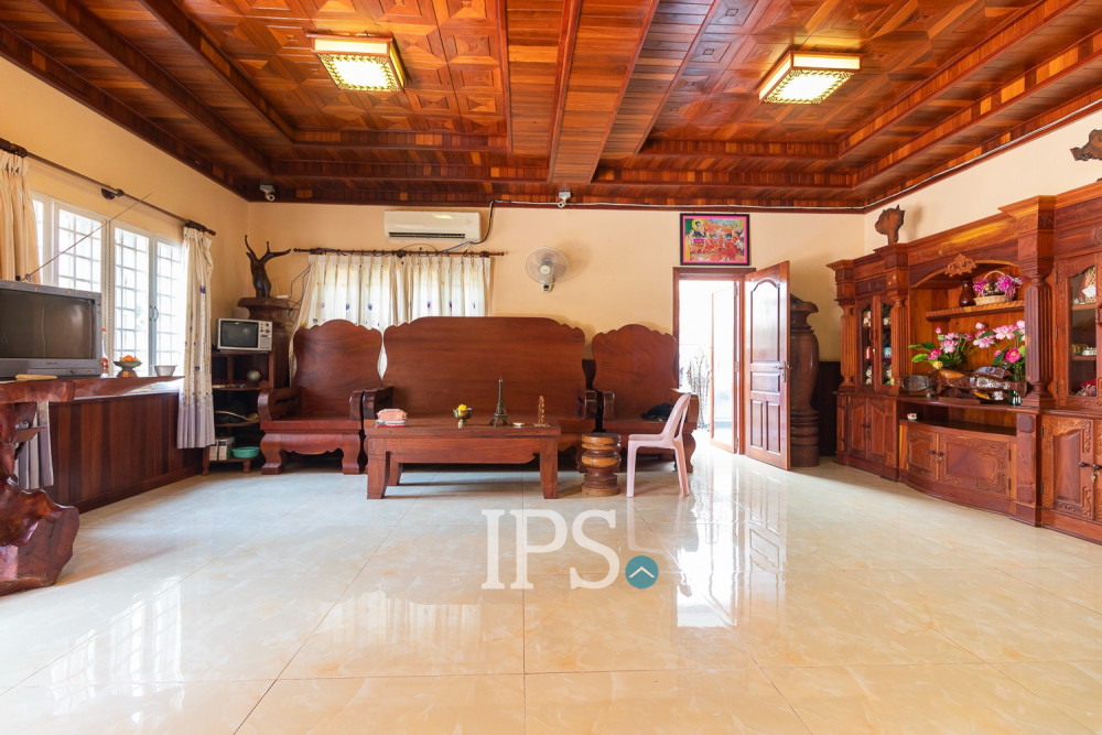 8 Bedroom House For Rent - Kouk Chak, Siem Reap - Image 3