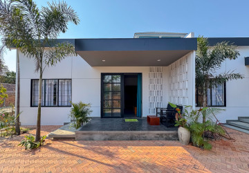 1 Bedroom Apartment For Rent - Svay Dangkum, Siem Reap thumbnail