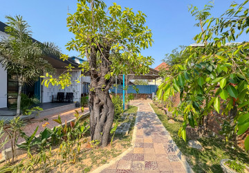 1 Bedroom Apartment For Rent - Svay Dangkum, Siem Reap thumbnail