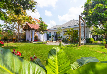 2 Bedroom Villa For Rent - Svay Dangkum, Siem Reap thumbnail