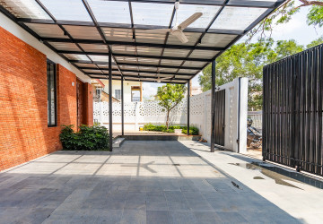 2 Bedroom Villa For Rent - Svay Dangkum, Siem Reap thumbnail