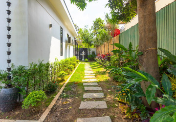 2 Bedroom Villa For Rent - Svay Dangkum, Siem Reap thumbnail