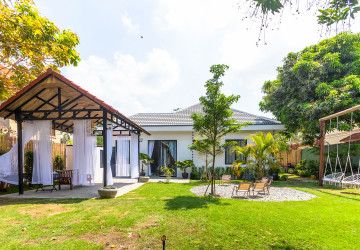 2 Bedroom Villa For Rent - Svay Dangkum, Siem Reap thumbnail