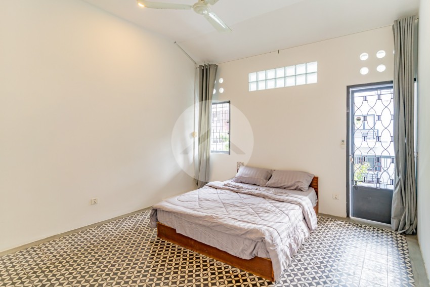 Townhouse 3 Bedroom For Sale -  Chakto Mukh, Phnom Penh