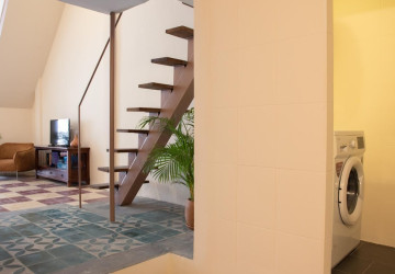 3 Bedroom Townhouse  For Sale -  Chakto Mukh, Phnom Penh thumbnail