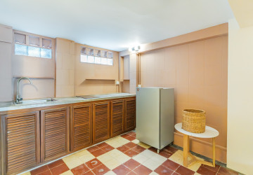 3 Bedroom Townhouse  For Sale -  Chakto Mukh, Phnom Penh thumbnail